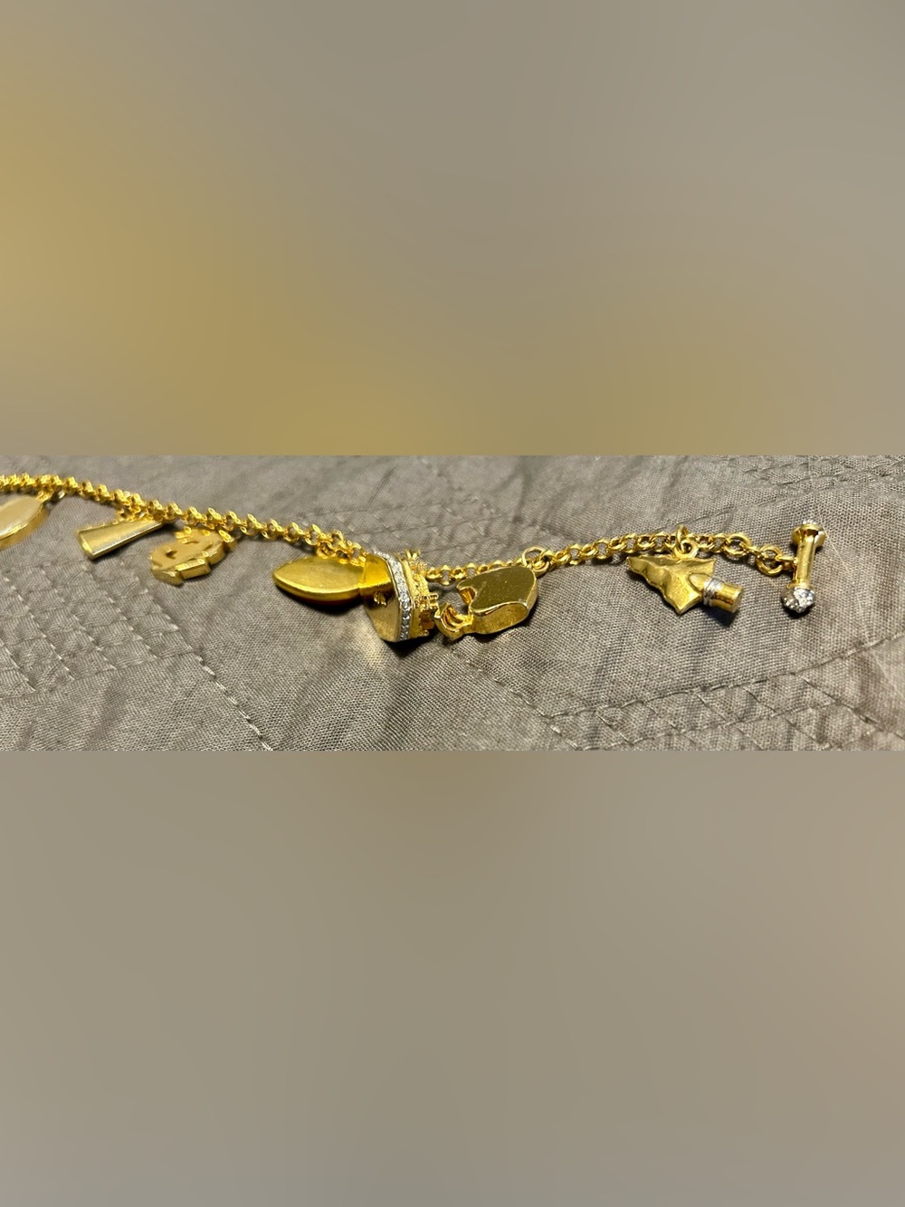 Danbury Mint Gold-Tone Enamel Charm Bracelet - Florida State - Picture 7 of 7